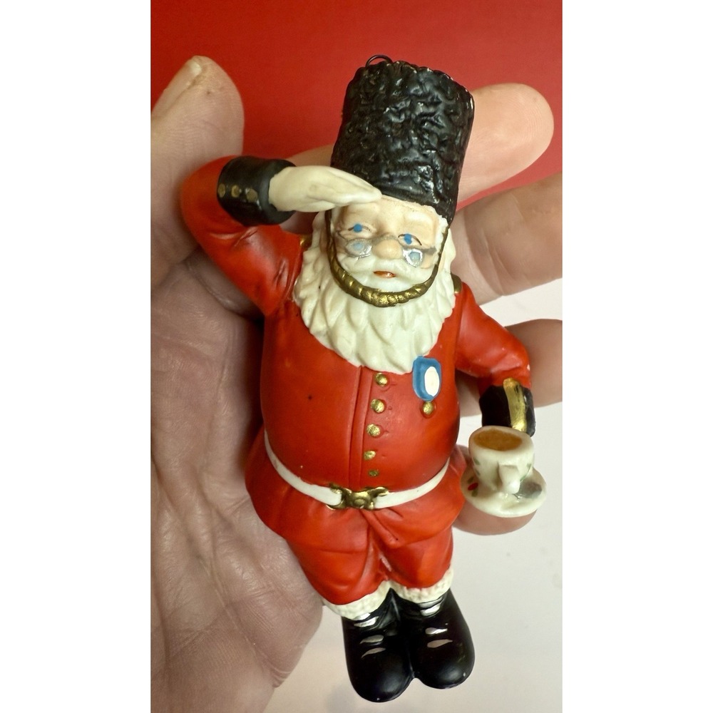 Danbury Mint Santa Claus Around the World Christmas Ornament - England